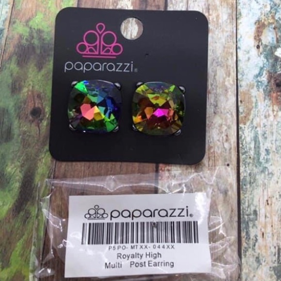 Paparazzi Oil Spill Earring - Picture 9 of 11